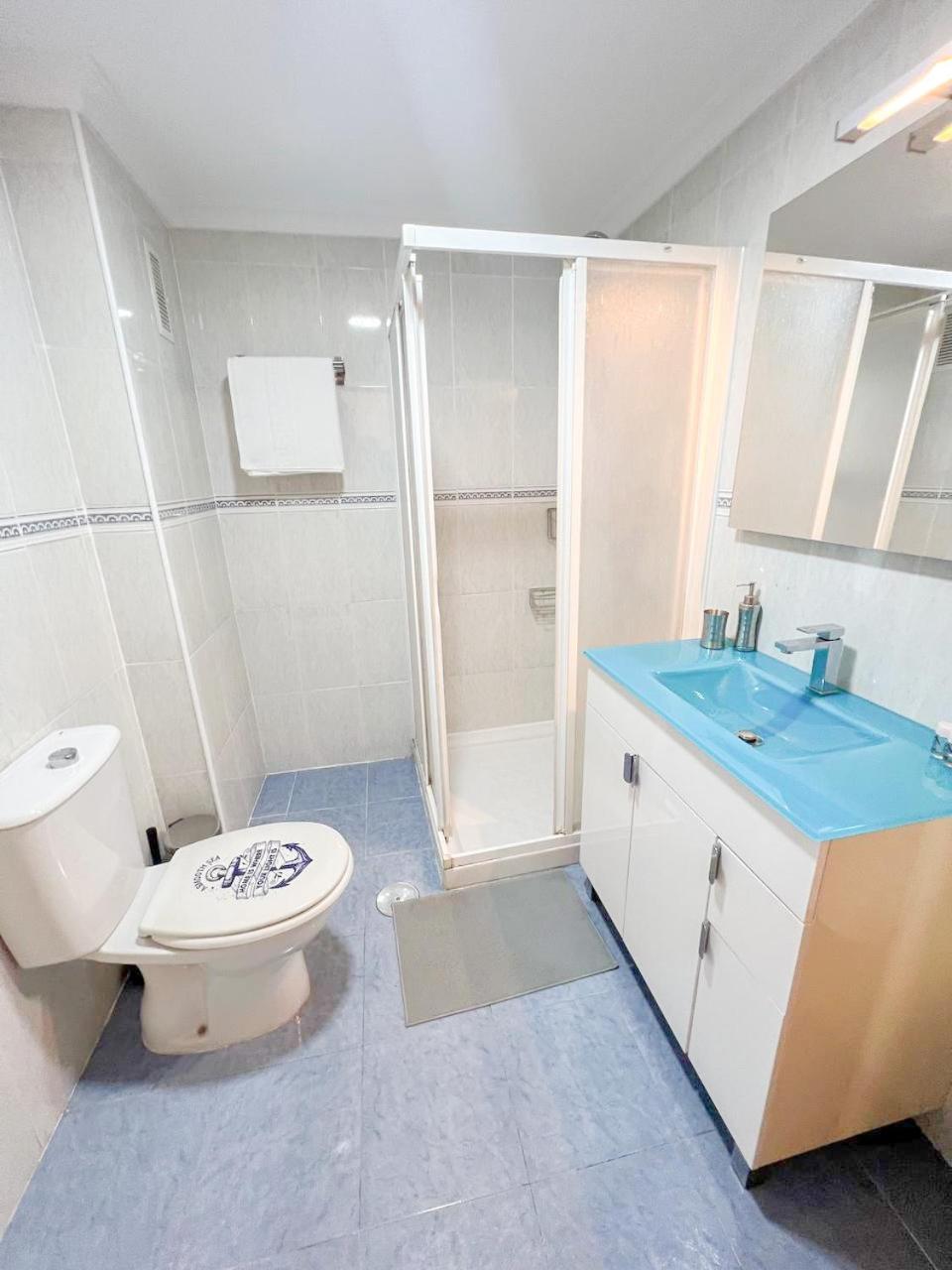 Large & Cozy Centrally Apartment Torremolinos Exteriör bild