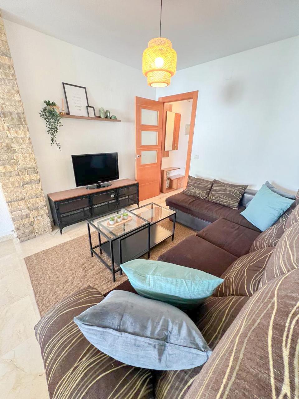 Large & Cozy Centrally Apartment Torremolinos Exteriör bild
