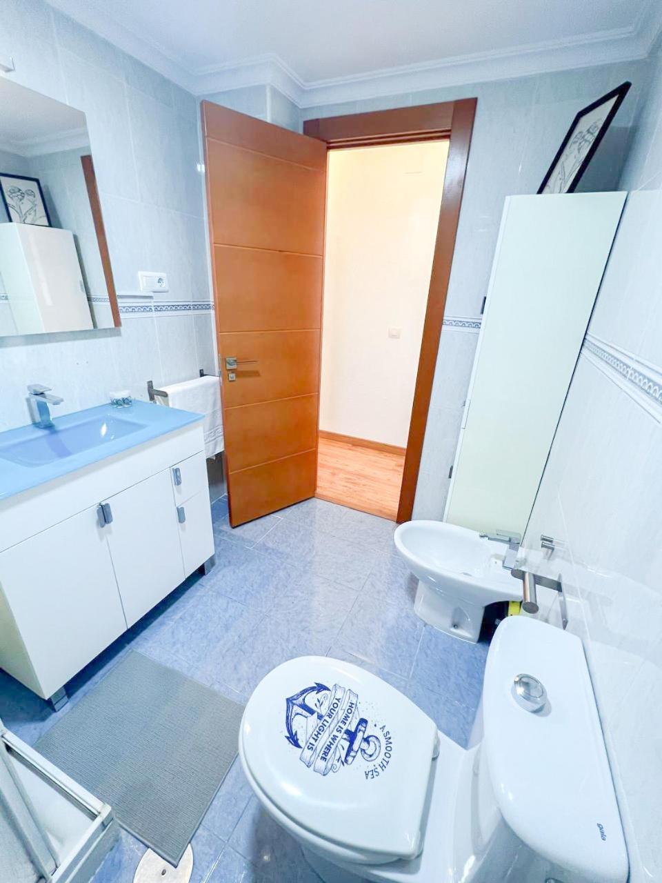 Large & Cozy Centrally Apartment Torremolinos Exteriör bild